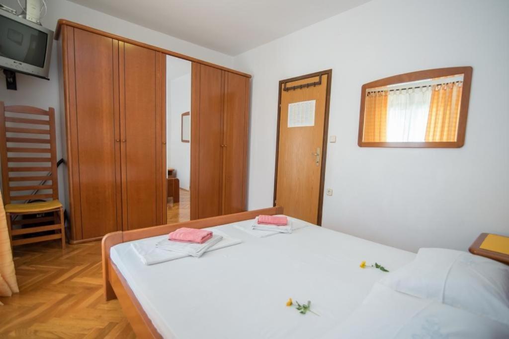 Apartments Natasa Supetar Dış mekan fotoğraf