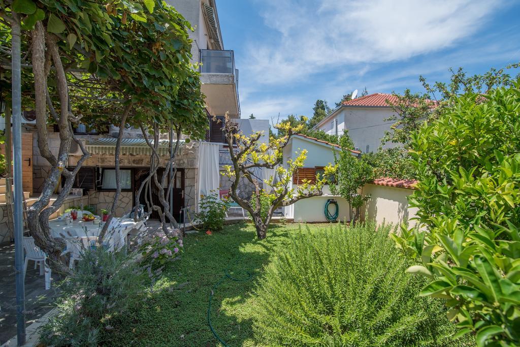 Apartments Natasa Supetar Dış mekan fotoğraf